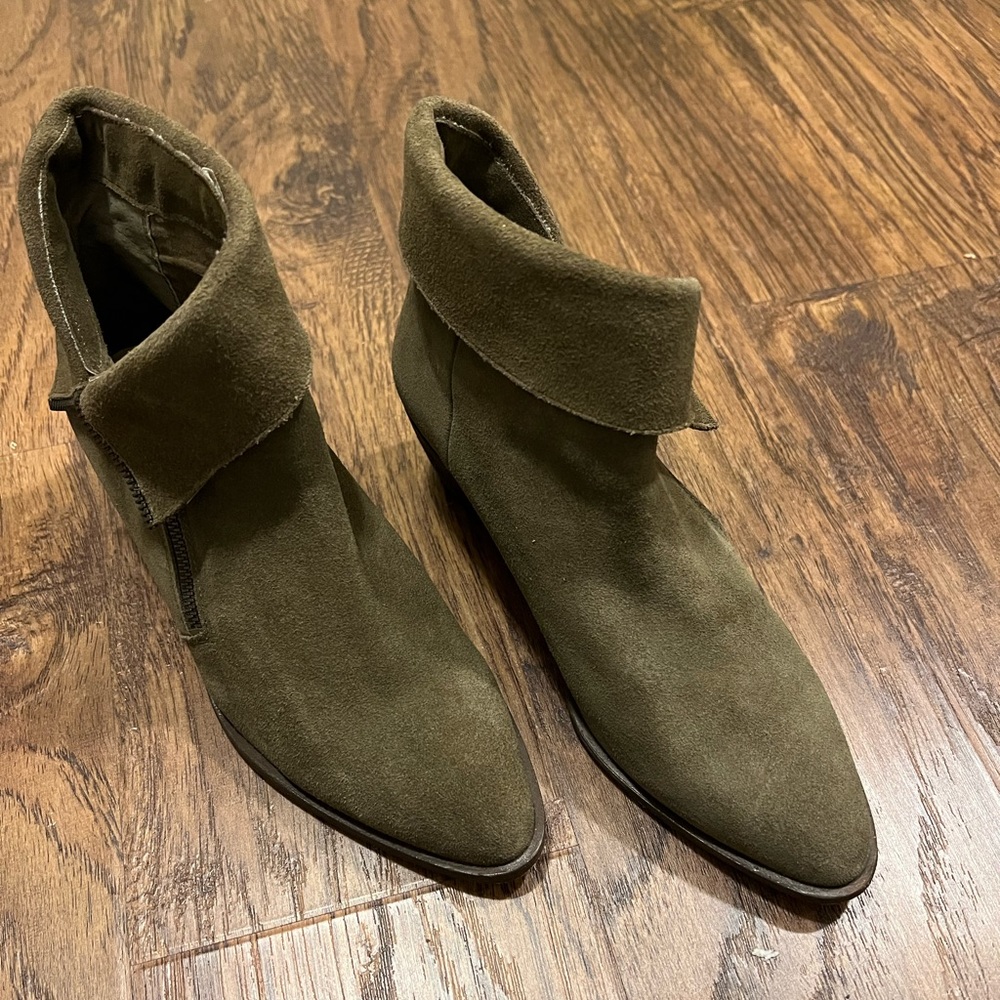 Sole Society suede booties